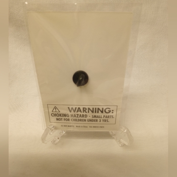 SEALED Captain America DVD/pin set - Picture 5 of 6